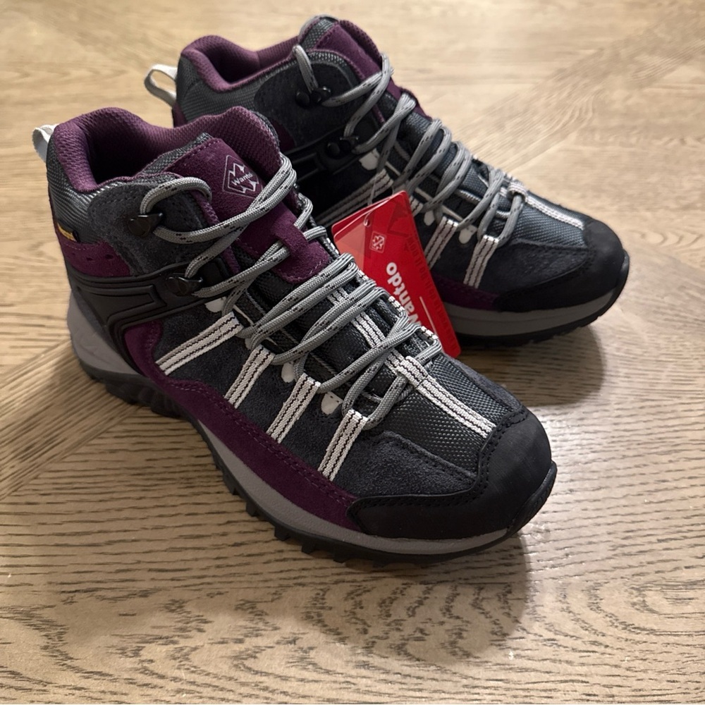 Wantdo Hiking Women’s Shoes Waterproof Hiking Boots. Brand New W/ Tags US Size 7